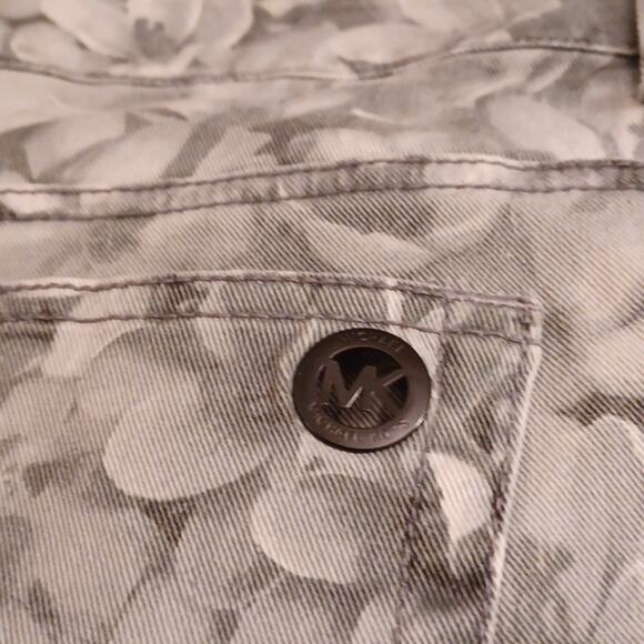MICHAEL KORS Women's Gray Floral Pants Size 16W. - Picture 5 of 15